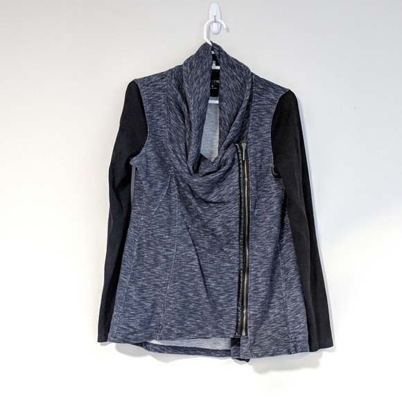 calvin klein Jackets & Blazers - Calvin klein performance sweatshirt.